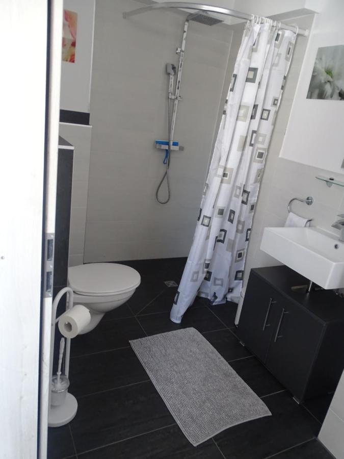 Gaestehaus Uezel Friedrichshafen Ngoại thất bức ảnh