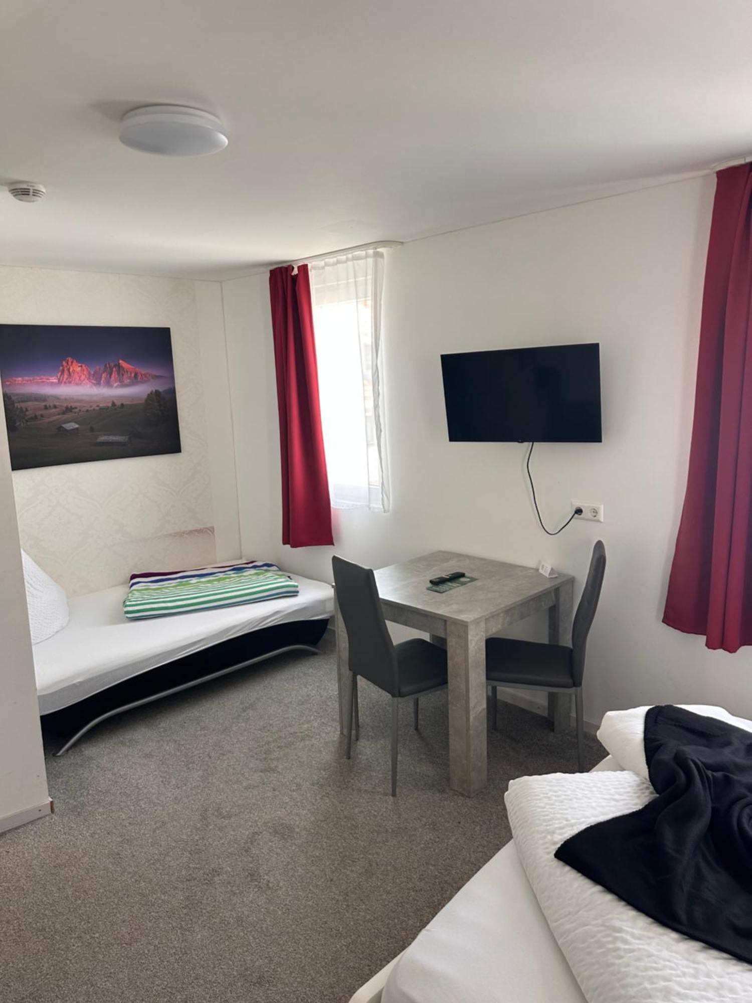 Gaestehaus Uezel Friedrichshafen Ngoại thất bức ảnh